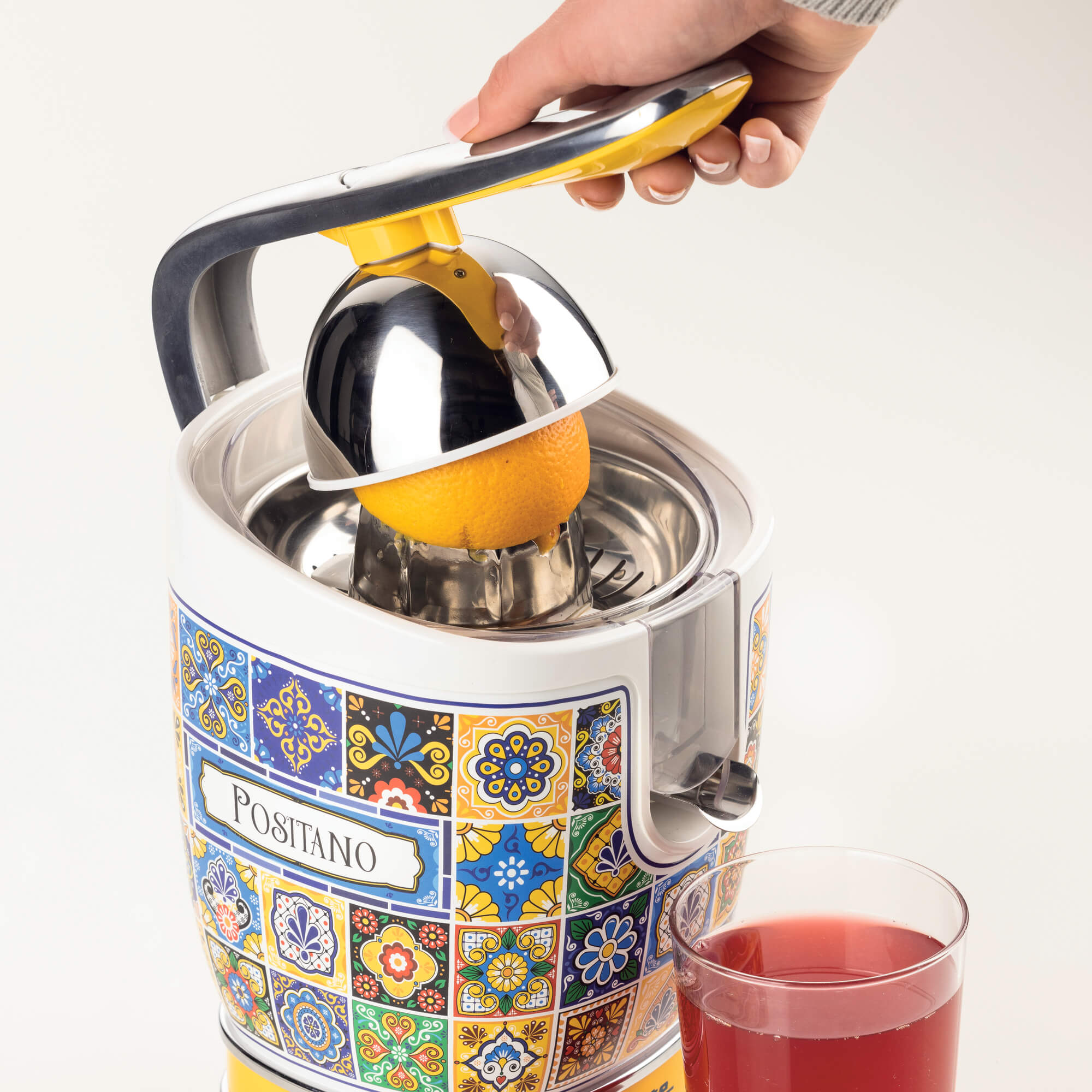 Цитрус преса Ariete JUICER Vintage Positano, 85 W, 2 шишарки (за големи и малки плодове), Тих мотор 2 Цитрус преса Ariete JUICER Vintage Positano, 85 W, 2 шишарки (за големи и малки плодове), Тих мотор - Image 2