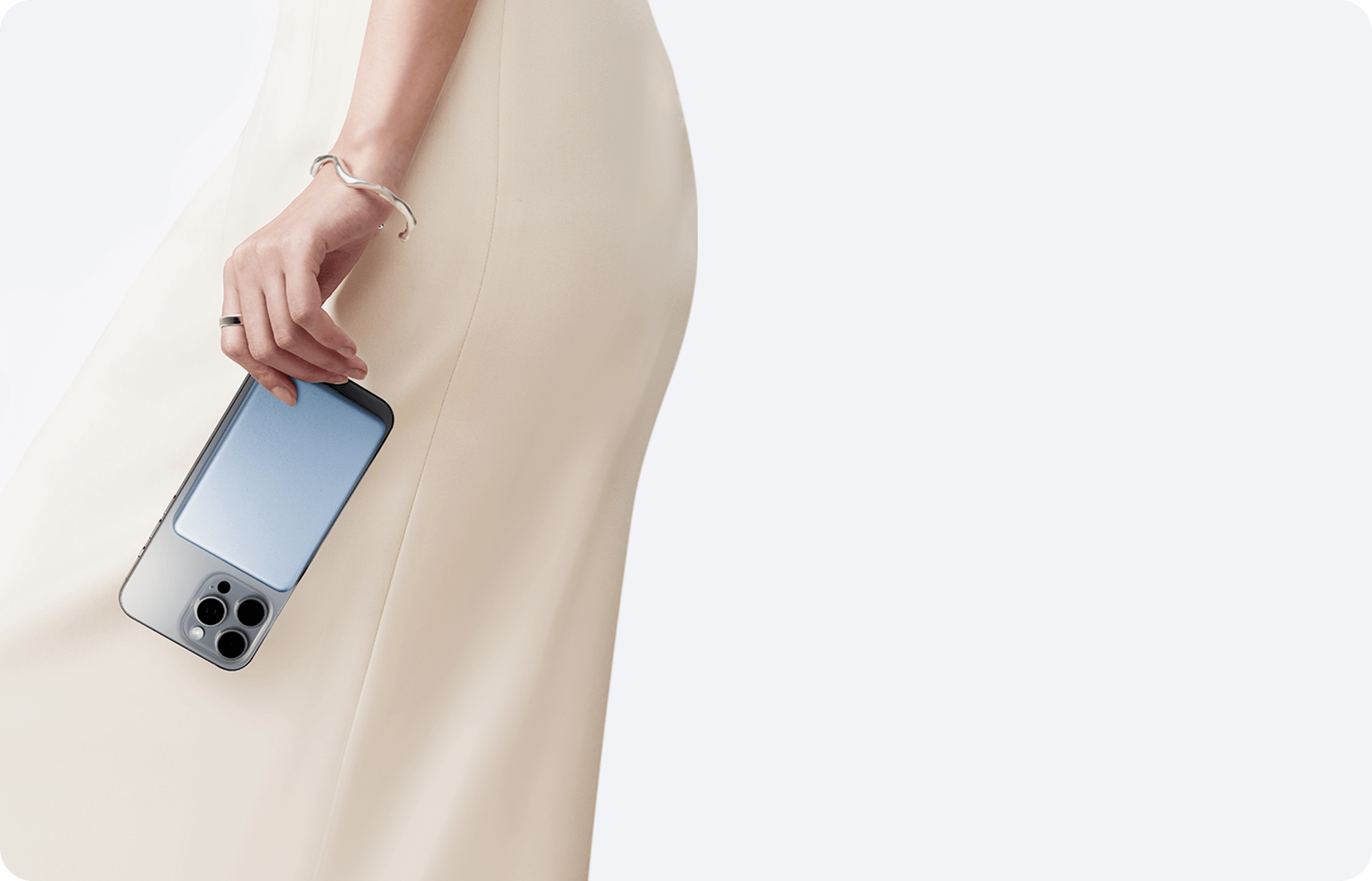 Магнитна външна батерия Xiaomi Super Slim Magnetic Power Bank 5000 Gold 9 Магнитна външна батерия Xiaomi Super Slim Magnetic Power Bank 5000 Gold - Image 9